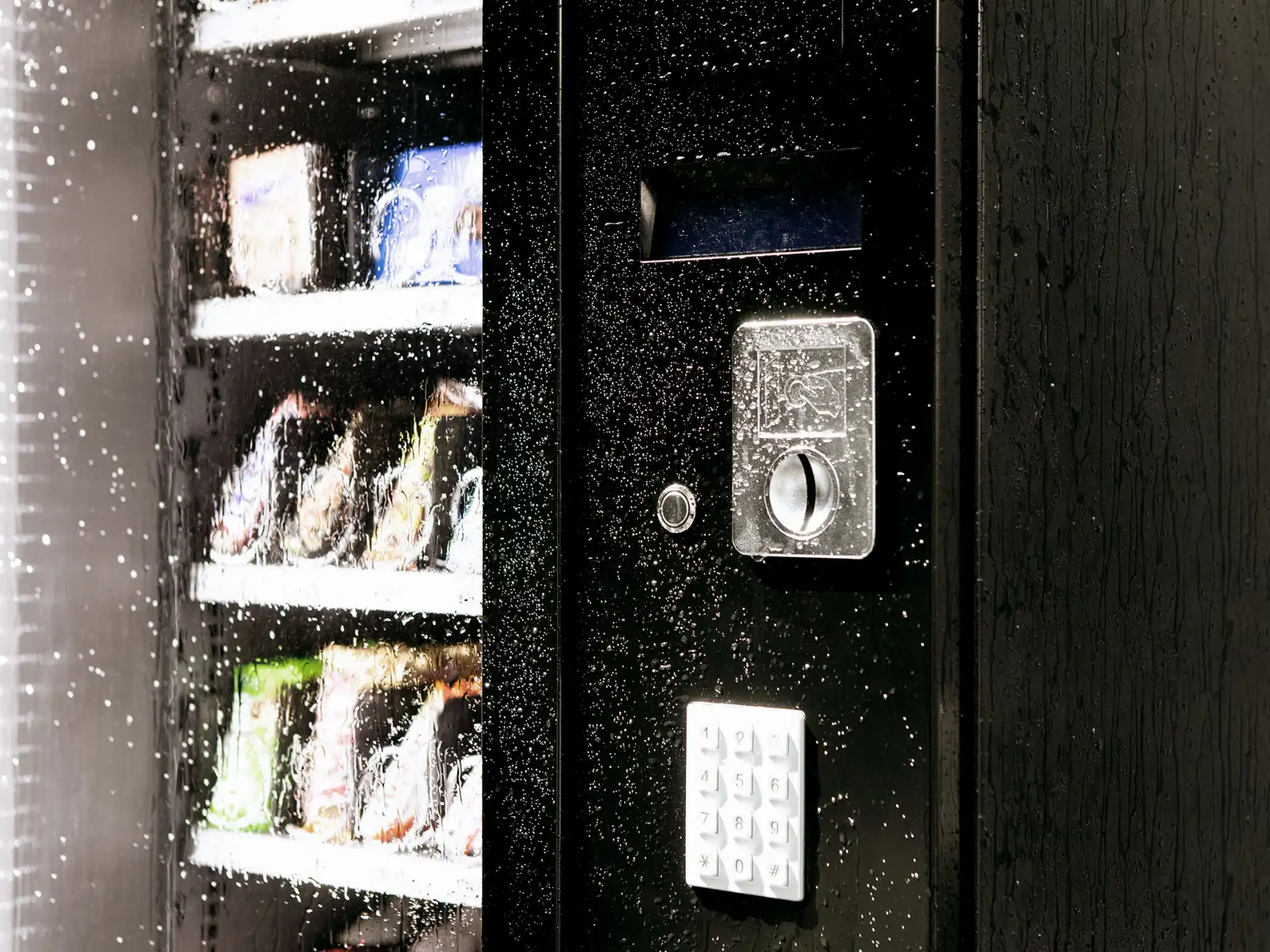 SP40 Snackautomat Outdoor SP40 Snackautomat Outdoor