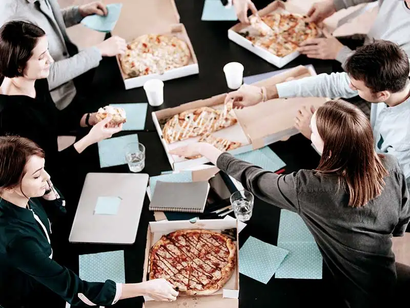 Mitarbeiter Pizza Mitarbeiter Pizza